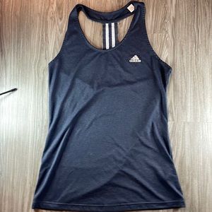 Athletic tank top